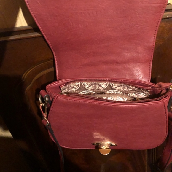 Purse - Picture 4 of 4
